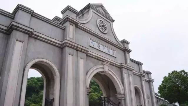 岳云鹏的最新微博动态，探寻生活中的点滴乐趣