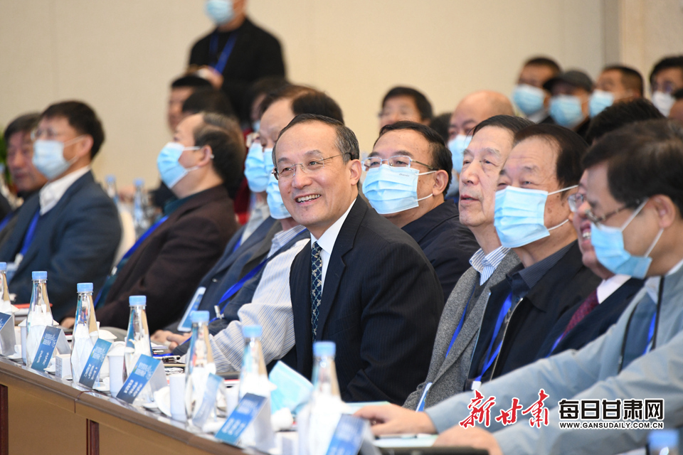 2025新澳高手论坛资料,探索未来，2025新澳高手论坛资料深度解析