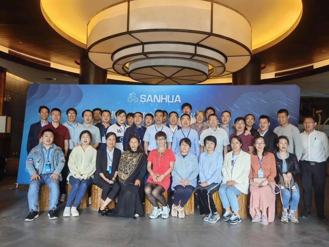 2025年澳门天天开好彩正版资料,澳门天天开好彩正版资料，未来彩票行业的展望与趋势分析（2025年）