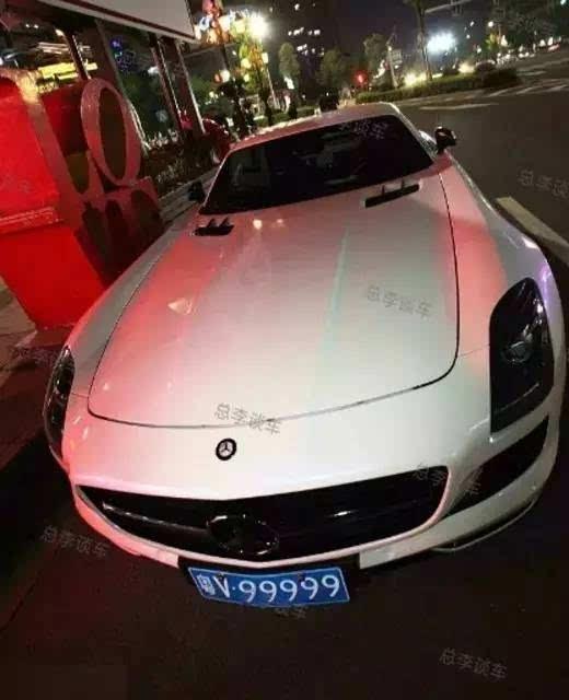 7777788888新澳门正版,探索新澳门正版，77777与88888的魅力世界