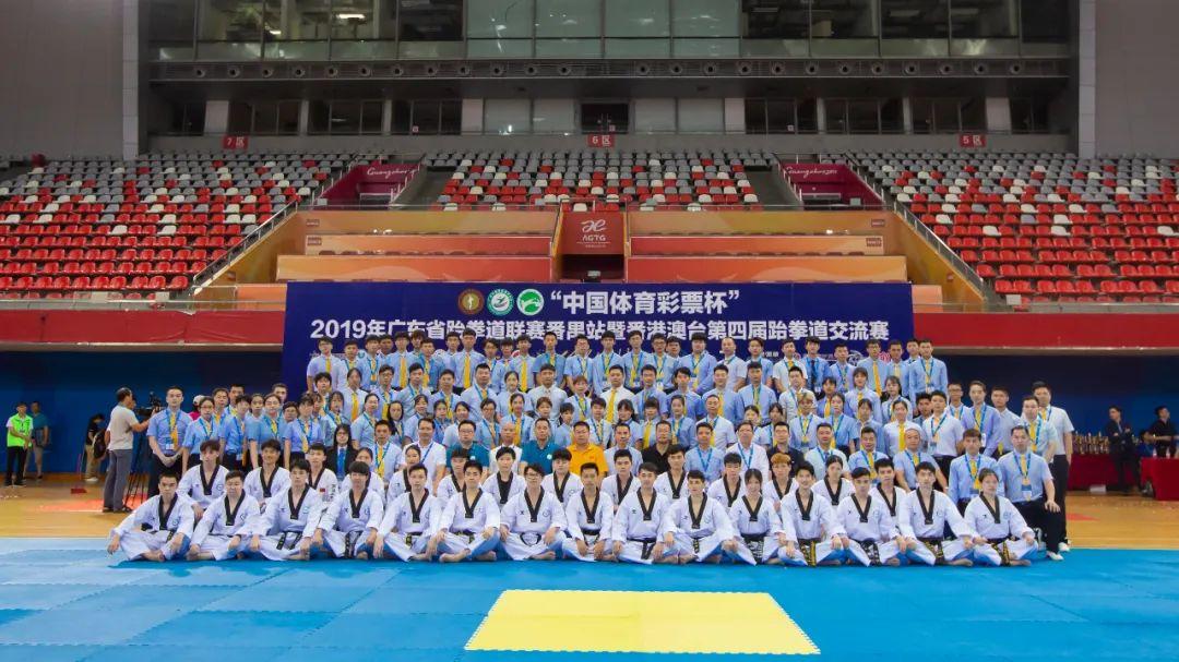 香港和澳门开奖结果,香港与澳门开奖结果，解读彩票背后的文化与社会现象